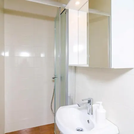 Awesome In Komin With 4 Bedrooms, Outdoor Swimming Pool And Heated Swimming Pool Holiday home Komin (Dubrovnik-Neretva)
